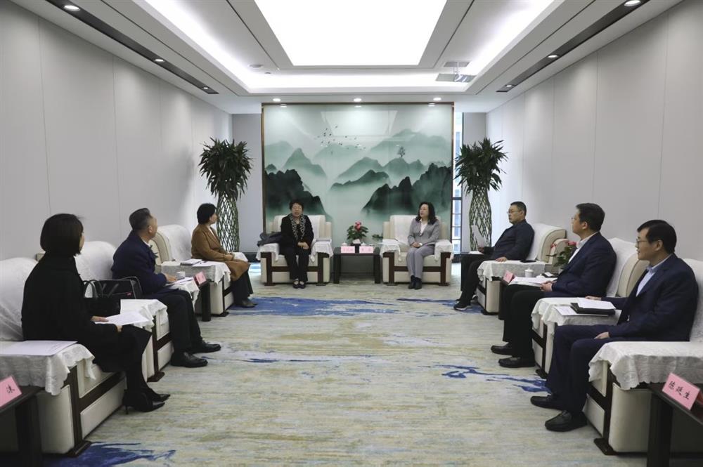 濟南廣播電視臺一行到產(chǎn)發(fā)集團交流座談